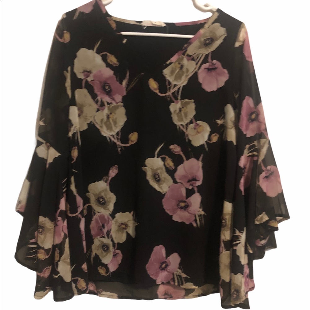 Peach Love California Women Black Bell Sle…